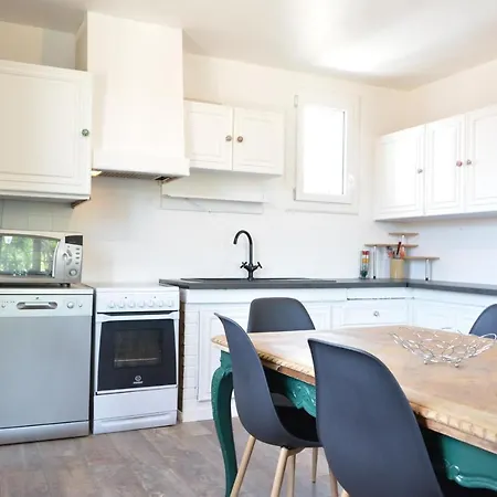 Maison Ravi بيت للعطل